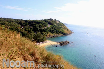 พาเที่ยวรอบหาดเมืองภูเก็ต ป่าตอง กะรน กะตะ จุดชมวิวสามอ่าวและ แหลมพรหมเทพ