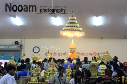 องค์หลวงพ่อพุทธโสธร  ณ วัดโสธรวรารามวรวิหาร เดิมชื่อว่า“วัดหงส์” ฤจังหวัดฉะเฉิงเทรา