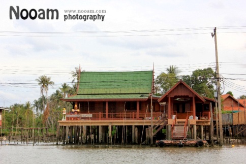 รีวิว พาเที่ยวเกาะเกร็ด นนทบุรี หมู่บ้านชาวมอญ บ้านขนมหวาน นั่งเรือเที่ยวทัวร์รอบเกาะ