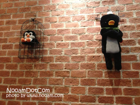 รีวิว Penguin Likes Chocolate