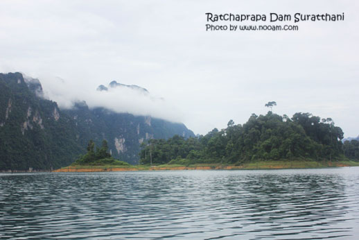 หลบหนีความวุ่นวายแล้วไปพักผ่อนกันที่ กุ้ยหลินเมืองไทย เขื่อนรัชชประภา อุทยานแห่งชาติเขาสก สุราษฎร์ธานี