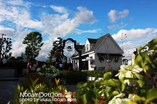 รีวิวร้าน Villa De Bear ทานอาหารในโรงงานหมี สไตล์ฮอลแลนด์ ถนนราชพฤกษ์