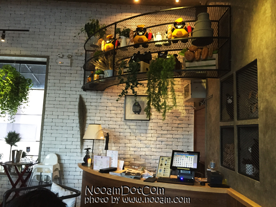 รีวิวร้าน Villa De Bear ทานอาหารในโรงงานหมี สไตล์ฮอลแลนด์ ถนนราชพฤกษ์