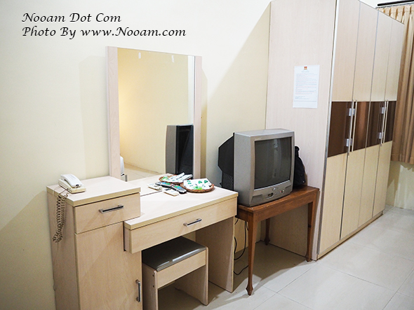 รีวิว Palm Hotel ห้องพักโอเค ห้องใหญ่ เตียงนุ่มหลับสบาย ไม่ไกลจากจากภูเขาอีเจี้ยน (อินโดนีเซีย)