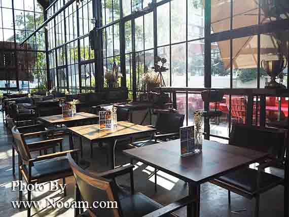 รีวิว แอร์ สเปซ หัวหิน (Air Space Hua Hin) คาเฟ่และร้านอาหารสุดแนวแถวเขาตะเกียบ ร้านนั่งชิลที่หัวหิน