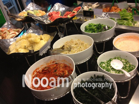 รีวิว ร้านนิกุยะ (Nikuya) บุฟเฟต์ปิ้งย่างสไตล์ญี่ปุ่น หมูเนื้อและกุ้งแม่น้ำตัวใหญ่ น้ำจิ้มซีฟู้ดรสเด็ดและหมูดำคุโรบุตะ