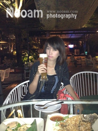 รีวิว ร้าน About Hip ร้านอาหารบรรยากาศดี ดนตรีเพราะ ริมคลองประปา ประชาชื่น