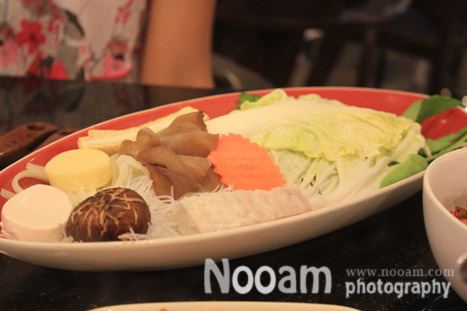 รีวิวร้านสุกี้-ชาบู สุดอร่อย ร้าน Mama do(มาม่า ดู) by เธอ พร้อมน้ำซุปและน้ำจิ้มสูตรเด็ดไม่เหมือนใคร
