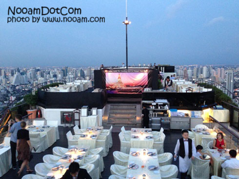 รีวิวร้าน Vertigo and Moon Bar โรแมนติก ใต้แสงดาว บนดาดฟ้าสูง โรงแรมบันยันทรี สาทร