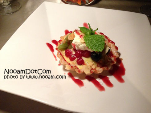 รีวิวร้าน Vertigo and Moon Bar โรแมนติก ใต้แสงดาว บนดาดฟ้าสูง โรงแรมบันยันทรี สาทร