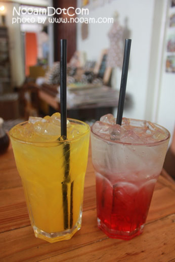 รีวิว ร้าน Debo Cafe and Room ก๋วยเตี๋ยวต้มยำอร่อยๆ เลือกท็อปปิ้งได้ตามใจ ที่ซอยหัวหิน 37