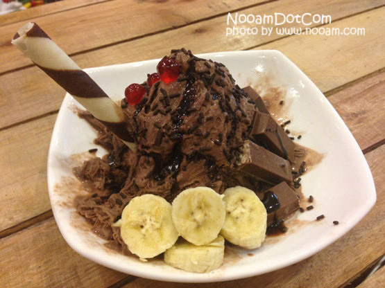 Happy Freeze Icecream ร้านไอติมเกล็ดหิมะ อร่อย ร้านน่ารัก อยู่ใกล้ ม.หอการค้า