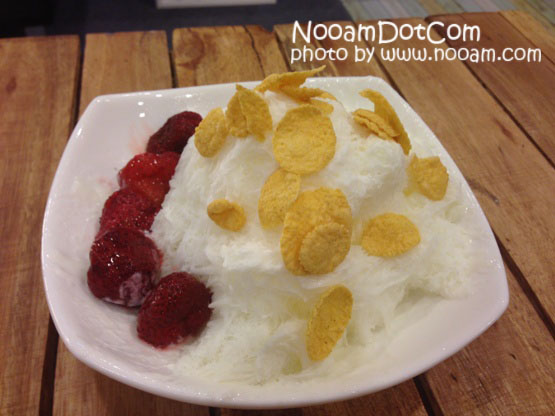 Happy Freeze Icecream ร้านไอติมเกล็ดหิมะ อร่อย ร้านน่ารัก อยู่ใกล้ ม.หอการค้า