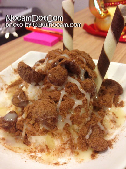 Happy Freeze Icecream ร้านไอติมเกล็ดหิมะ อร่อย ร้านน่ารัก อยู่ใกล้ ม.หอการค้า