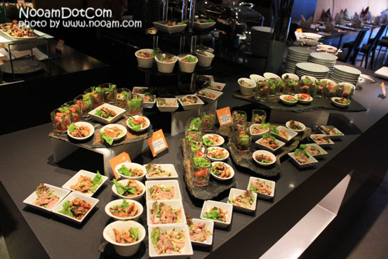 พาชิม บุฟเฟ่ต์นานาชาติอร่อยๆที่ห้องอาหาร The Square โรงแรม โนโวเทล แพลตตินั่ม ประตูน้ำ ( Novotel Platinum Pratunam)