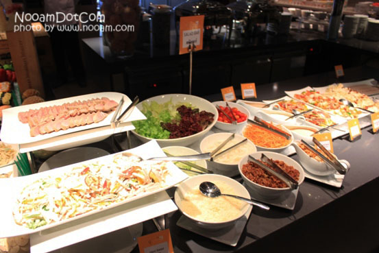 พาชิม บุฟเฟ่ต์นานาชาติอร่อยๆที่ห้องอาหาร The Square โรงแรม โนโวเทล แพลตตินั่ม ประตูน้ำ ( Novotel Platinum Pratunam)