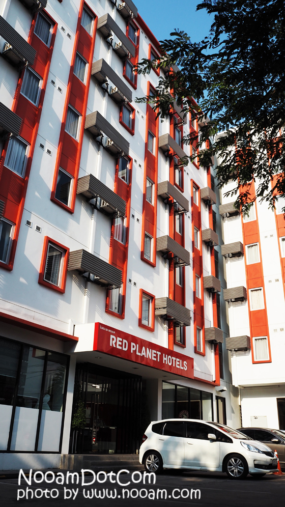 รีวิว Red Planet Hotel พัทยา ห้องพักสะอาด ราคาเบาๆ สะดวกใกล้แหล่งท่องเที่ยว