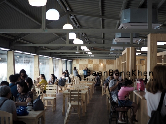 รีวิว บ้านบางเขน ที่เที่ยวสไตล์ 90 มีมุมถ่ายรูปสวยๆ มีอาหาร และคาเฟ่เปิด 24 ชม พร้อมวิธีการเดินทาง