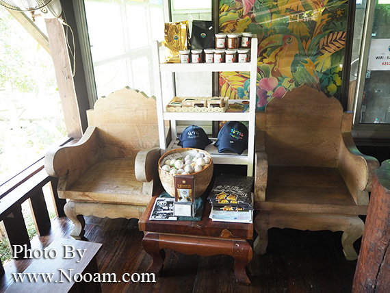 รีวิว ร้าน จิบแฟ แช่น้ำ บ้านภาคิน ห้วยยื่น คาเฟ่น่ารัก นั่งเอาเท้าจุ่มน้ำเพลินๆ ริมธารน้ำใส จังหวัดน่าน
