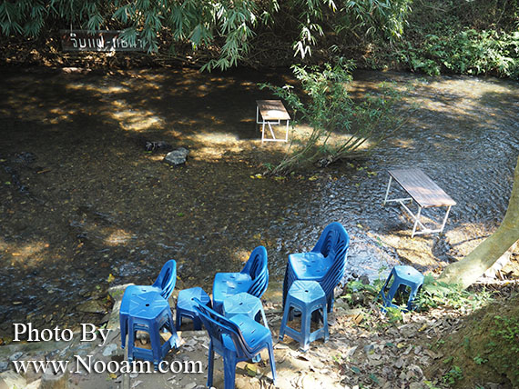 รีวิว ร้าน จิบแฟ แช่น้ำ บ้านภาคิน ห้วยยื่น คาเฟ่น่ารัก นั่งเอาเท้าจุ่มน้ำเพลินๆ ริมธารน้ำใส จังหวัดน่าน