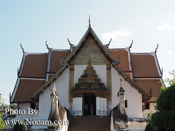 รีวิววัดภูมินทร์ น่าน ชมจิตรกรรมฝาผนัง ปูม่าน ย่าม่าน ภาพกระซิบรักที่ขึ้นชื่อ สุดแสนโรแมนติก