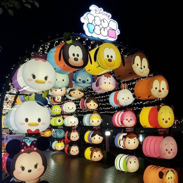 รีวิว บ้านผีสิงสุดหลอนในงาน Halloween Horror Nights 8 ที่ สวนสนุก Universal Studios สิงคโปร์ 2018 disney-tsum-tsum-lanterns-vivocity-sky-park